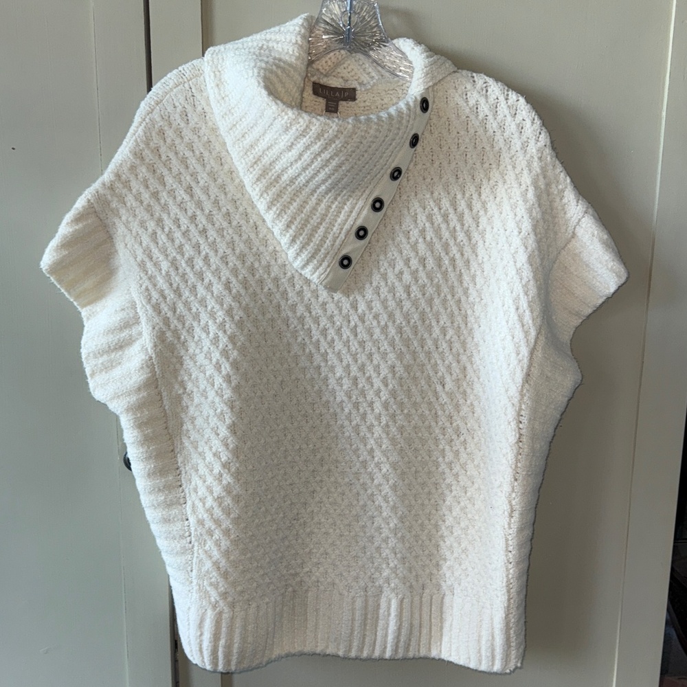 Lilla P Textured Knit Sweater with Asymmetrical Button Collar –Small -  NWT
